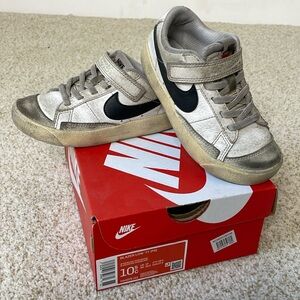 NIKE Blazer Low ‘77 10.5C